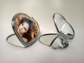 Зеркало макияжное, сердце 70x60