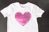 Футболка белая с розовым сердцем 1 ст.